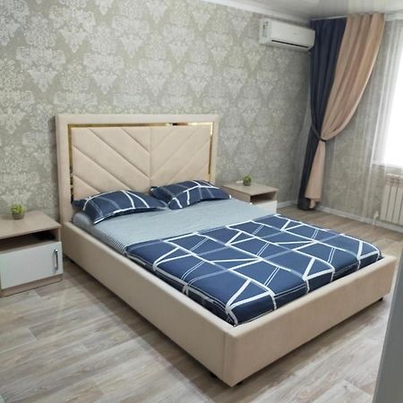 Vip Квартира Центр Oral Exterior photo
